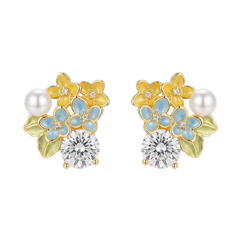 Honey Bloom - Boucles d'oreilles puces à fleurs en émail plaqué or 18 carats avec perle